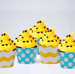 Vỏ bánh cupcake màu xanh mint vàng